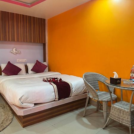 Om Tandoori Hotel Катманду Екстер'єр фото